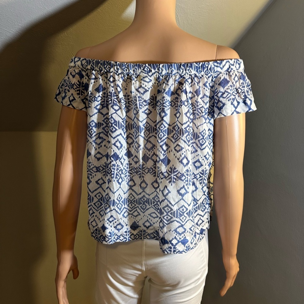 Cloth & Stone Blue White Tencel Off Shoulder Ruffle Sleeve Top Size Small - Picture 3 of 3